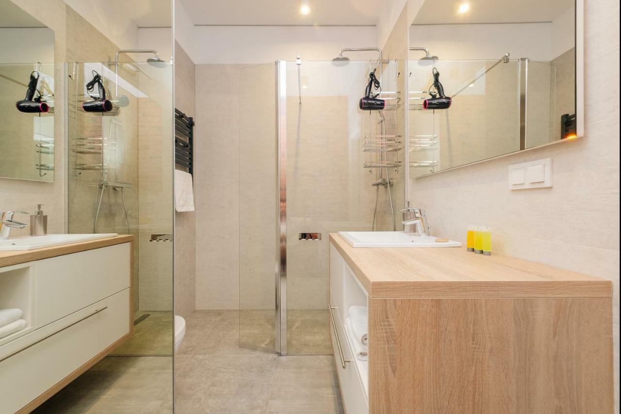 Stare Bielany 2-Bedroom Apartment Варшава Екстер'єр фото